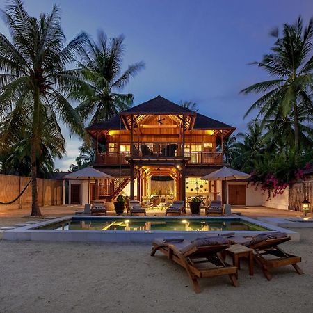 Villa Terra Gili Trawangan Exterior photo